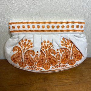 MOYNA Embroidered Clutch